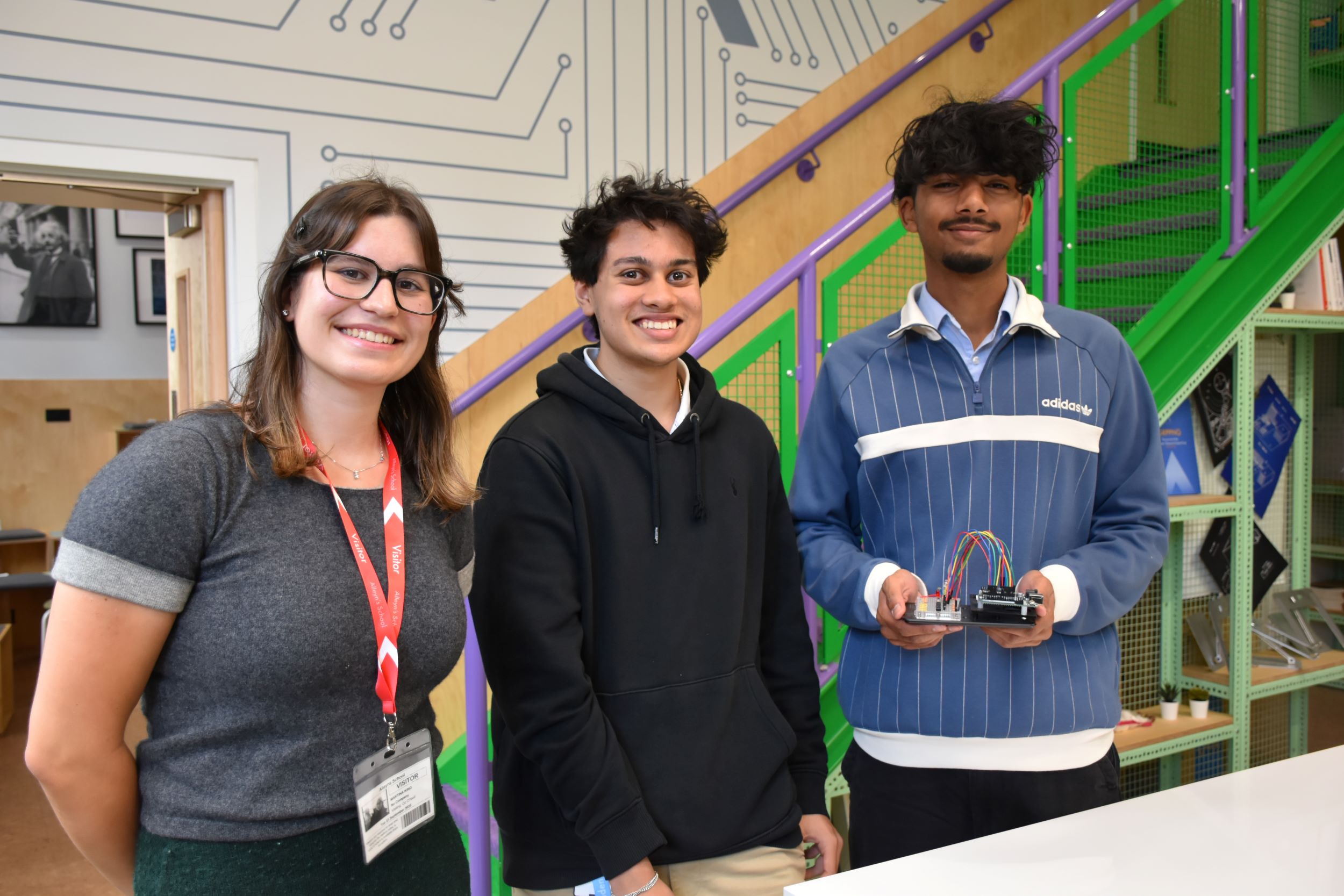 Alumna Inspires Aspiring Computer Scientists 