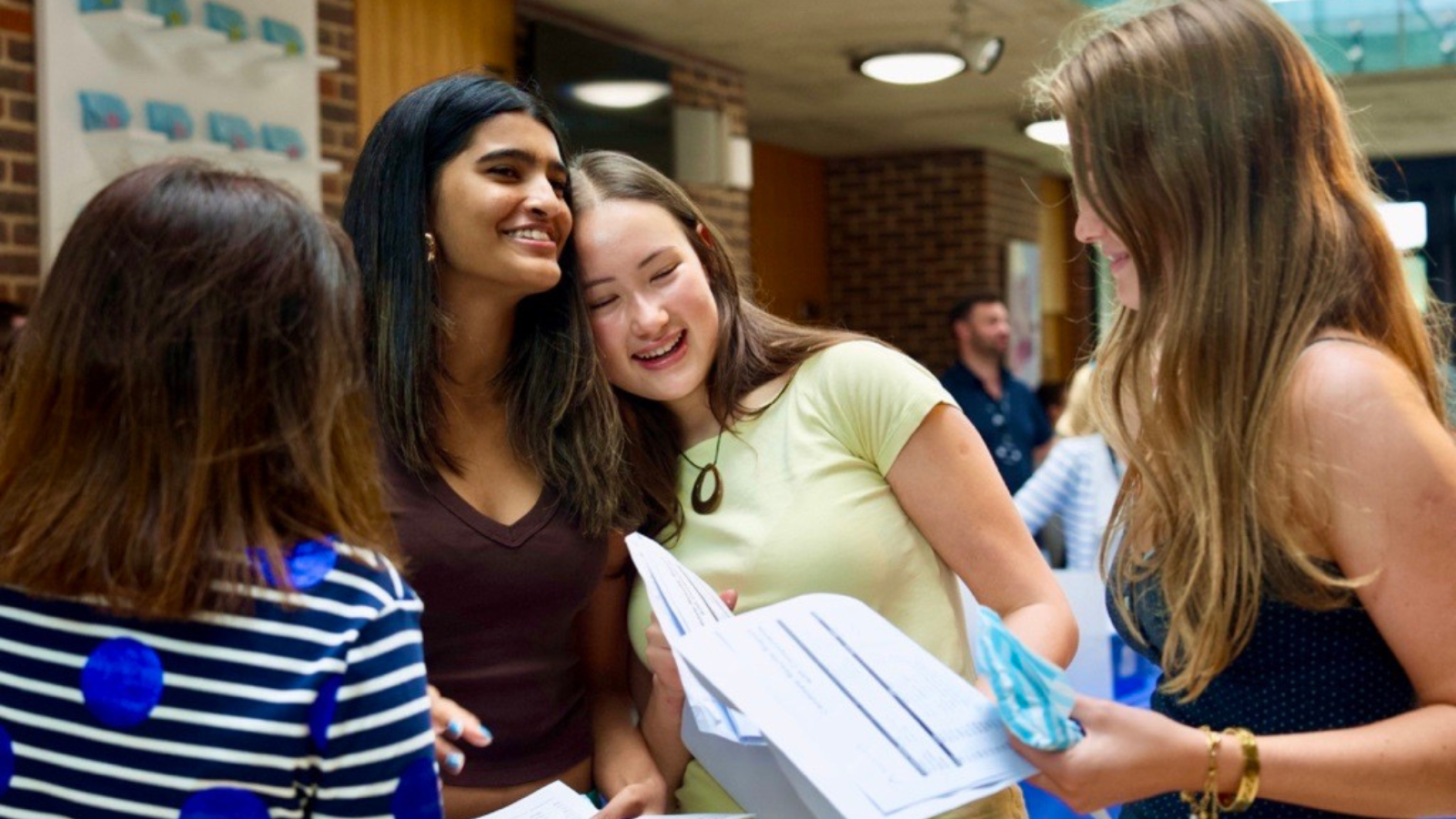 Alleyn’s celebrates record-breaking GCSE results