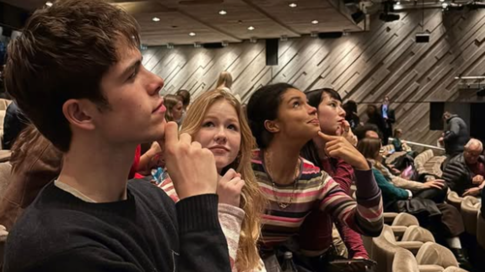 A-Level Students Reflect on Hamlet at the National Theatre A-Level Students Reflect on Hamlet at the National Theatre