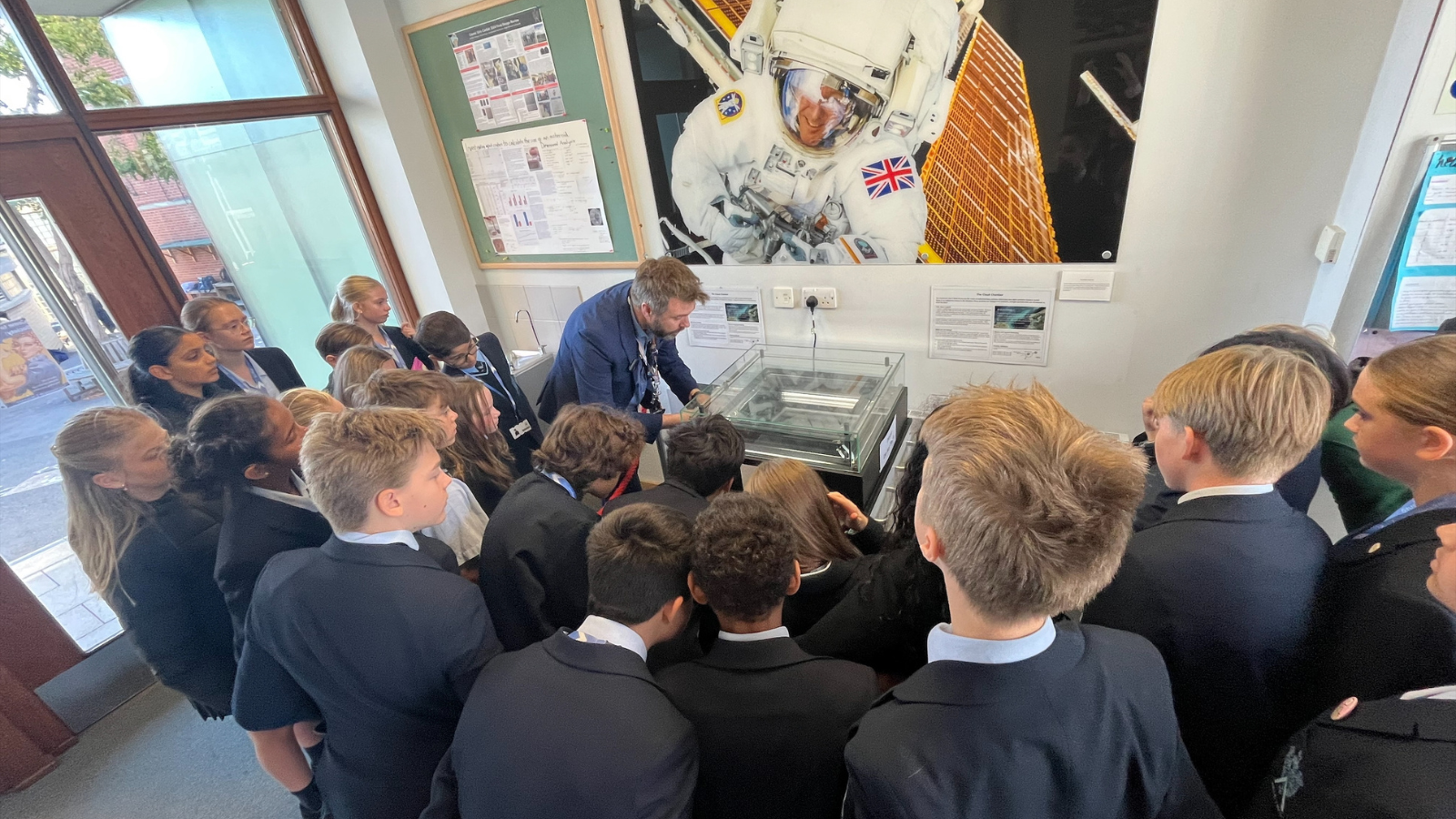 A Spark of Curiosity: Year 7 & 8 Scholars Explore the Invisible