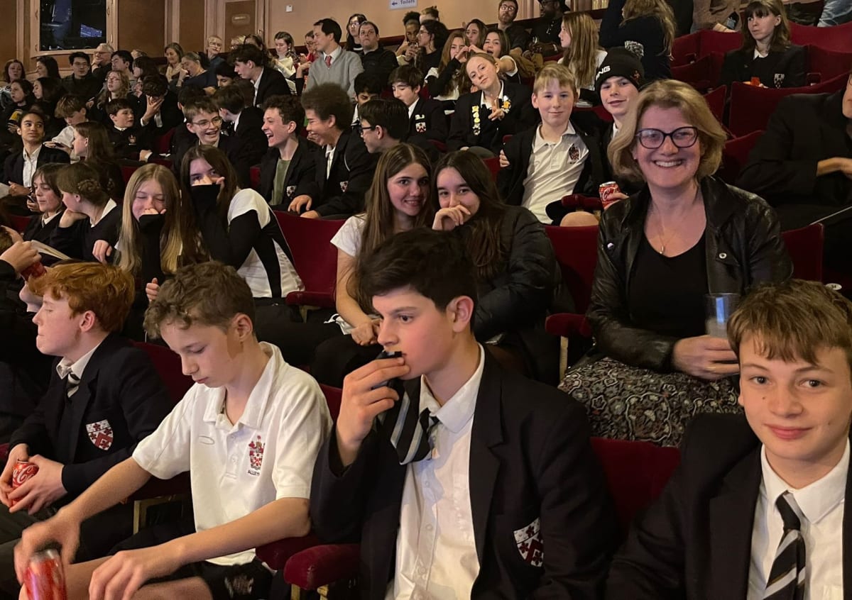 Year 9s Take to The Theatre